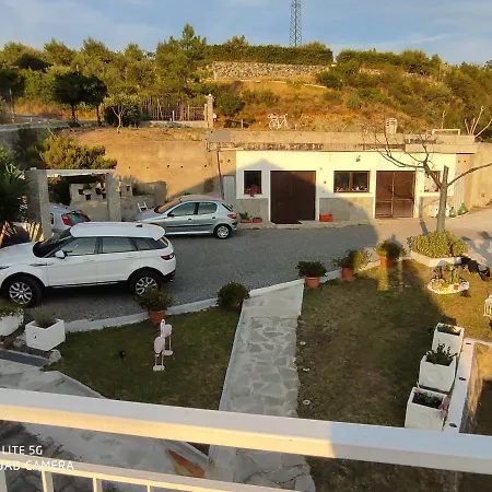 Agrifazenda Bed and Breakfast 4*